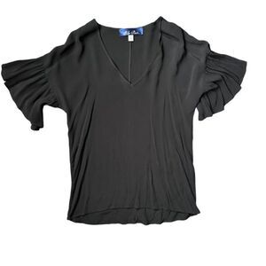 Blue Rain by Francesca's Black Flutter Sleeve V-neck Chiffon Blouse M
